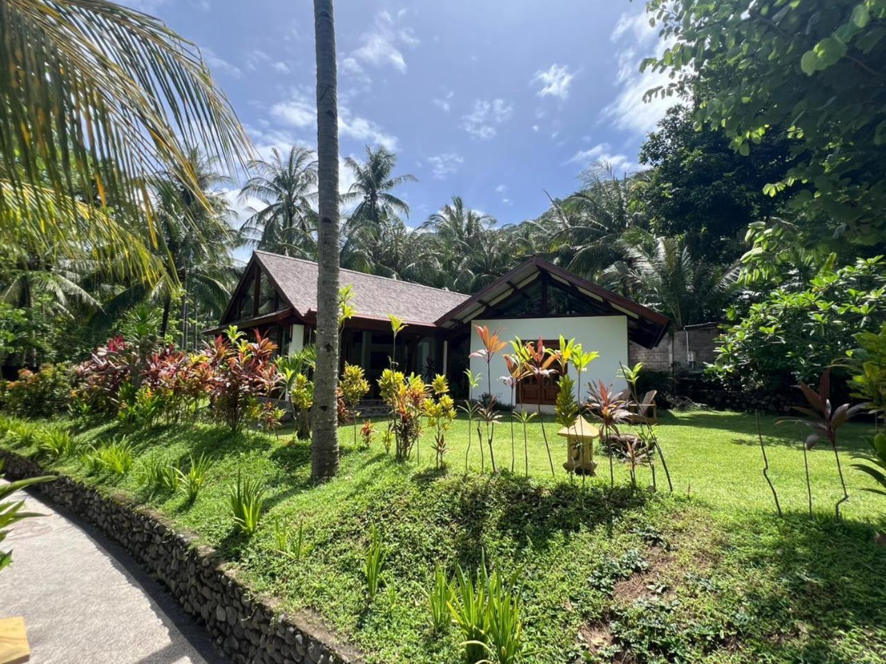 Lendang Luar Villa Senggigi Exterior foto